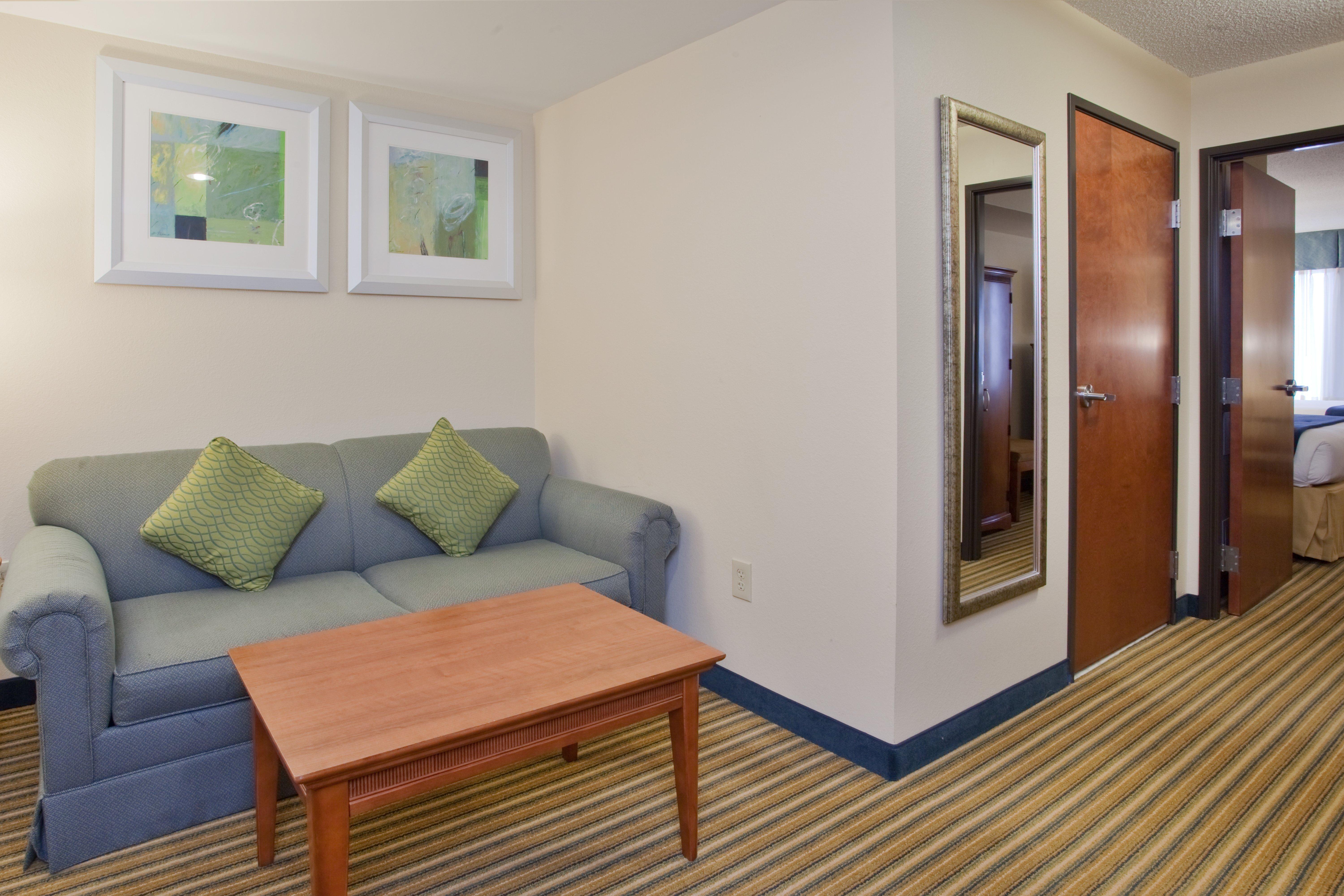 Holiday Inn Express Hotel & Suites Fredericksburg By Ihg Luaran gambar