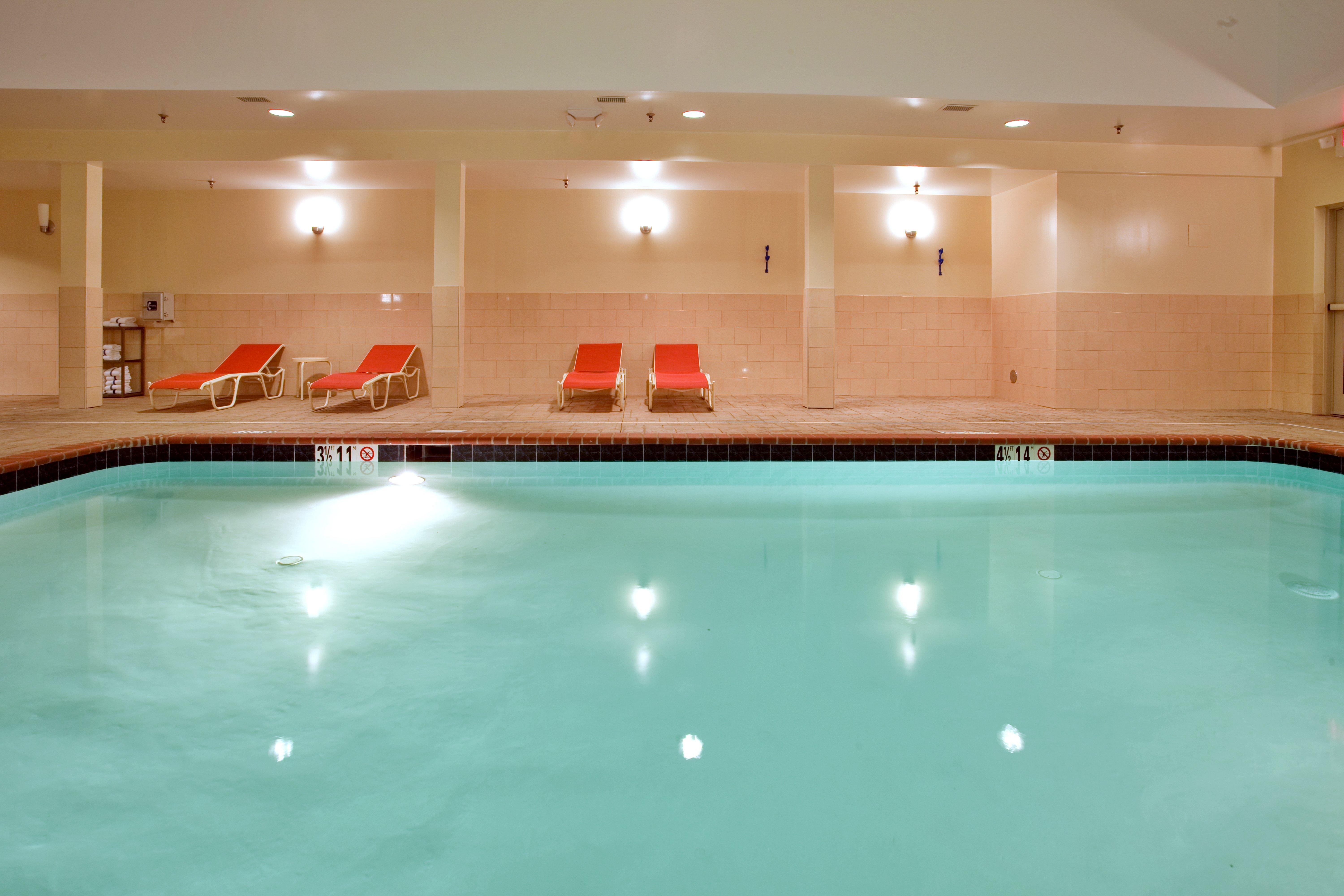 Holiday Inn Express Hotel & Suites Fredericksburg By Ihg Luaran gambar