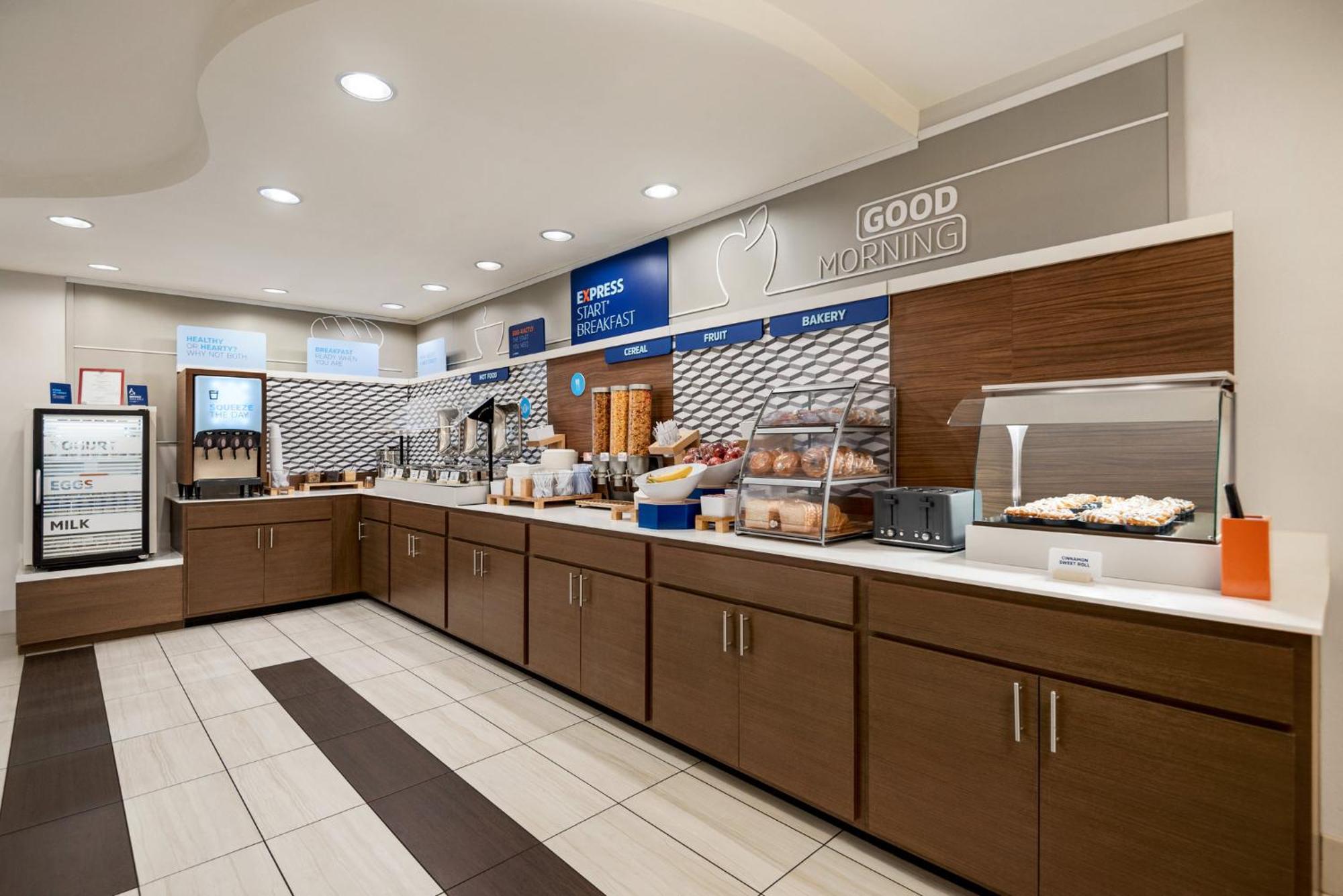 Holiday Inn Express Hotel & Suites Fredericksburg By Ihg Luaran gambar